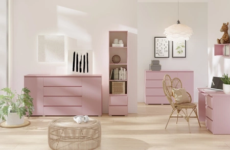 Komoda Simple 138 cm pudrově růžová funkční nábytek do dívčího pokoje jednoduchý design