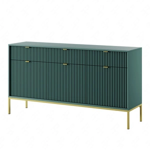 Komoda Lovro 154 cm se zásuvkami pastelově zelená moderní design potěší milovníky výrazných interiérů zlaté kovové doplňky