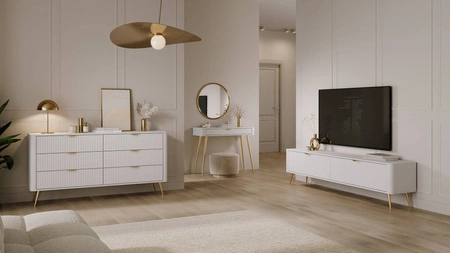 RTV skříň Lante 200 cm bílá moderní design korpusu na vysokých nohách rýhované čelo charakteristický oválný tvar