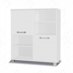 Komoda Maximus 100 cm v bílé barvě v moderním designu, hrany jsou opatřeny speciální dýhou ABS