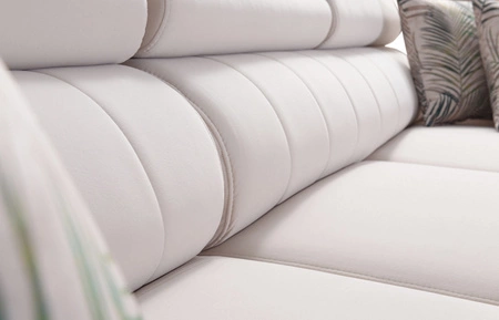 Rohová pohovka s funkcí spaní Savona Indian pink / white levá elegantní rohová pohovka s nastavitelnými opěrkami hlavy dekorativní prošívání