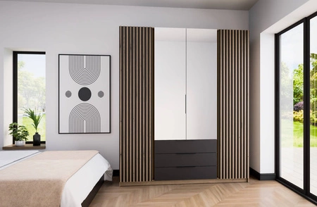 Šatní skříň se zrcadlem Kastano V 200 cm dub evoke / černá stylové designové dveře šatní skříně zdobené dubovými lamelami evoke 