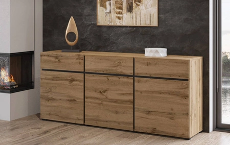 Komoda Cross 180 cm dub wotan stylový design komoda do obývacího pokoje jednoduchá forma v moderním provedení