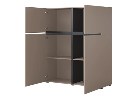 Vysoká komoda Cross 119 cm tmavě béžová moderní design ideální komoda do obývacího pokoje ložnice nebo kanceláře jednoduchá forma