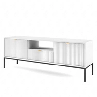Moderní design bílé RTV skříňky Lovro 154 cm potěší milovníky osobitých interiérů