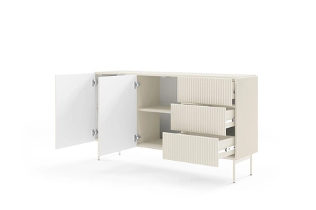 Komoda Muti 147 cm béžová stylová komoda s designovými drážkami vysoké nohy podtrhují elegantní design