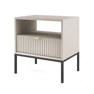 Lovro noční stolek se zásuvkou béžová vkusný drážkovaný dekor ideální skříňka do ložnice zlatá hrana rukojeť