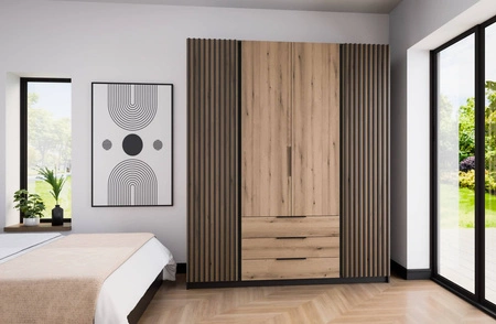 Šatní skříň Kastano IV 200 cm černá / dub evokuje moderní design dveře šatní skříně zdobené černými lamelami kovové hrany úchytky