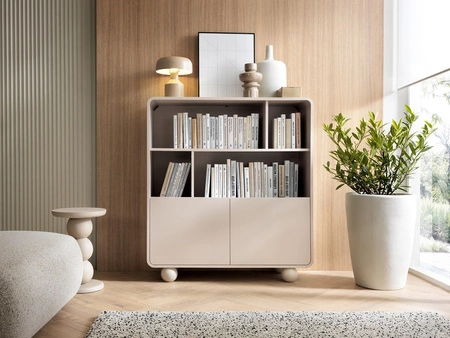 Regál Bion 108 cm béžový moderní design tlumené barvy designové zaoblené tvary stylové kulovité nohy