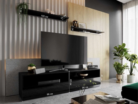 RTV skříňka Plisii 172 cm bílá / bílý lesk se závěsem a policemi stylový design, který se hodí do každého interiéru