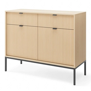 Lovro 104 cm dubová komoda Vicenza Stylová komoda do obývacího pokoje s drážkovanými čely Kovový podstavec v černé barvě