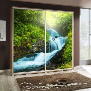 Posuvná skříň Artistino 205 cm s vodopádem Grafický korpus skříně z dubu catania z desky o tloušťce 22 mm