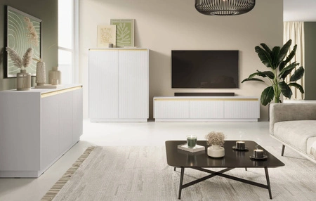 Komoda Imperial vysoká 104 cm bílá elegantní stylová komoda s jedinečným charakterem s frézovanými čely a zlatými úchyty