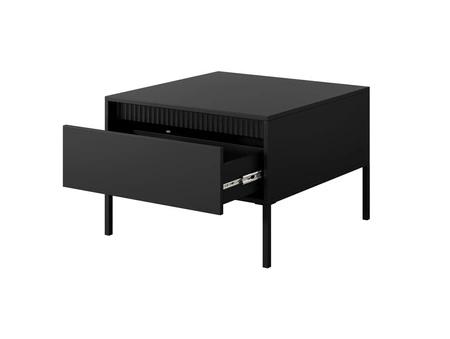 Konferenční stolek Sesti černý elegantní designový konferenční stolek s prostornou zásuvkou na kovové podnoži s ozdobným drážkováním