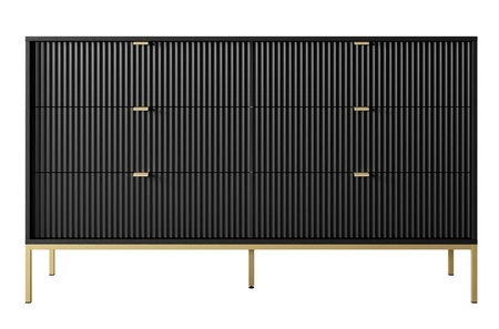 Komoda Lovro 154 cm se zásuvkami černá moderní design potěší milovníky výrazných interiérů rýhovaná čela zlaté doplňky