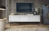 RTV skříň Zoya 168 cm bílá moderní design korpusu na kovových nohách rýhované čelo charakteristický oválný tvar