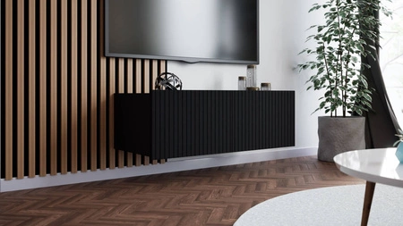 RTV skříňka Colder 100 cm černá s možností zavěšení stylové rýhované čelo elegantní forma nábytku v moderním stylu