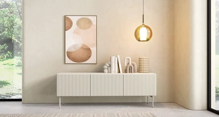 Skříňka RTV Muti 147 cm béžová Designová skříňka s výrazným drážkováním na čelech a systémem otevírání pomocí tlačítka na korpusu