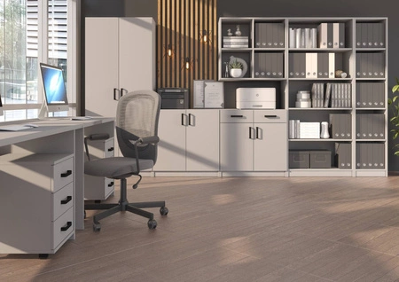 Skříň Makana 80 cm světle šedý funkční kus nábytku do pokoje pro mládež nebo do kanceláře