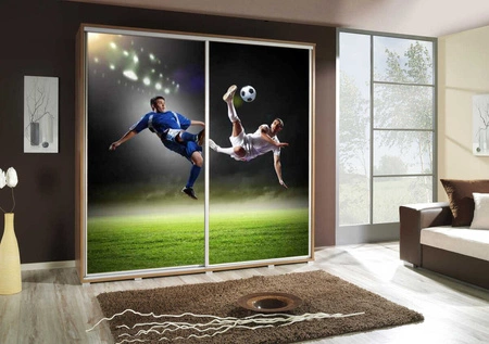 Posuvná skříň Artistino 205 cm s grafikou fotbalistů II Korpus skříně z dubu catania vyrobený z 22 mm silné desky