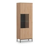 Vitrína Tutti 70 cm dub hickory stylový design bezpečná vitrína z tvrzeného skla na vysokých kovových nohách systém push to open