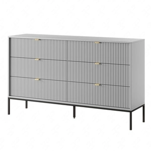 Komoda Lovro 154 cm šedá moderní design potěší milovníky výrazných interiérů drážkovaná čela kovové úchyty