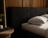 Čalouněná postel Palise 160x200 černá stylová postel s úložným prostorem na lůžkoviny pohodlný podhlavník zaujme svým elegantním designem