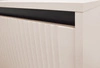 Komoda Osaka 149 cm béžová / černá minimalistický design ideální do obývacího pokoje a ložnice vkusné drážkované čelo