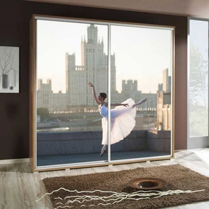 Posuvná skříň Artistino 205 cm s grafikou baletky Korpus skříně z dubu catania vyrobený z 22 mm silné desky