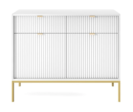 Komoda Lovro 104 cm zásuvková bílá moderní design potěší milovníky výrazných interiérů komoda obohacená zlatými doplňky