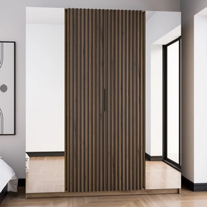 Šatní skříň se zrcadlem Kastano XIV 200 cm dub evokuje elegantní design šatní dveře zdobené černými lamelami šatní skříň do předsíně