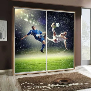Posuvná skříň Artistino 205 cm s grafikou fotbalistů Korpus skříně z dubu catania vyrobený z 22 mm silné desky