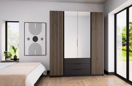 Zrcadlová šatní skříň Kastano V 200 cm černá stylová šatní skříň do předsíně Dveře šatní skříně zdobené dubovými lamelami evoke