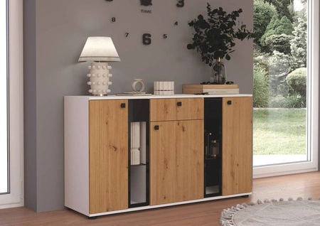 Zásuvková komoda Senja 140 cm bílá / dub řemeslně elegantní design dekorativní drážkované čelo s kovovou rukojetí