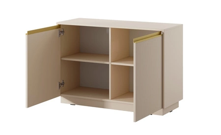 Imperial 104 cm béžová stylová komoda ideální do obývacího pokoje nebo ložnice elegantní zlaté úchyty a frézovaná čela