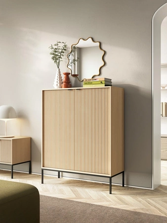 Designová obývací stěna Lovro dub vicenza Dekorativní drážkované fronty na kovovém podstavci